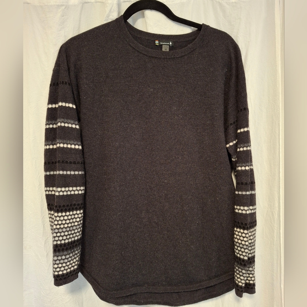 Women's Medium Smartwool sweater, Grey with black and white sleeves